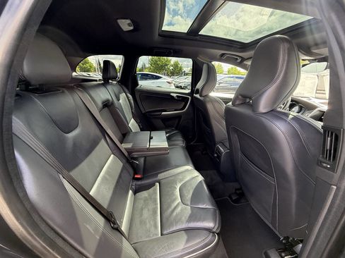 Used 2015 Volvo XC60 T6 R-Design Platinum image 17
