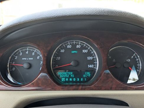Used 2008 Buick Lucerne CXL FWD image 18