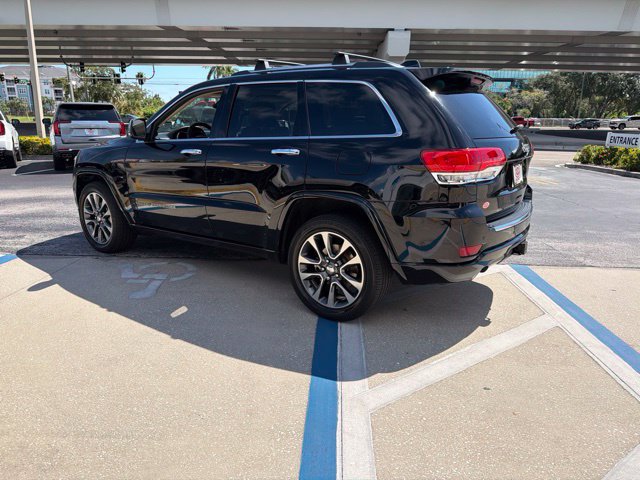 Used 2017 Jeep Grand Cherokee Overland w/ Jeep Active Safety Group RWD image 5