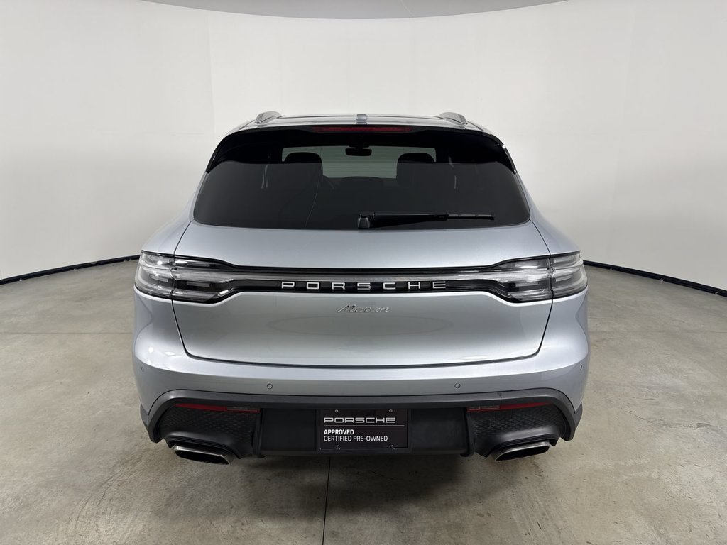 Certified 2026 Porsche Macan AWD/4WD image 6