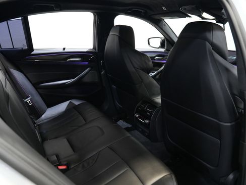 Used 2019 BMW M5 w/ Executive Package image 40