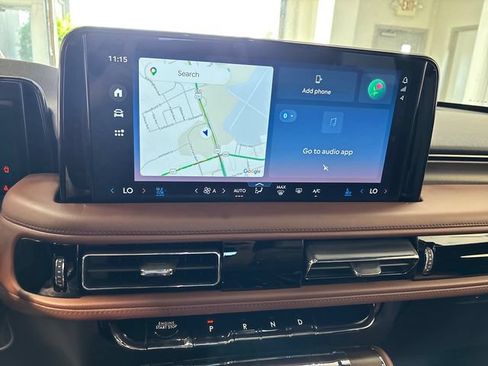 Used 2025 Lincoln Aviator Reserve w/ Equipment Group 201A AWD/4WD image 11