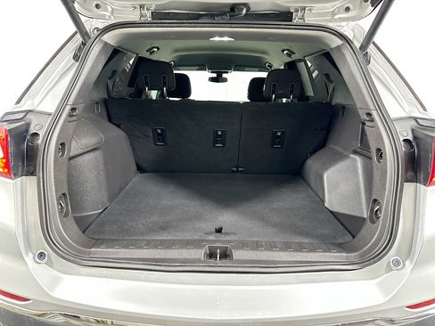 Used 2018 Chevrolet Equinox LT FWD image 27