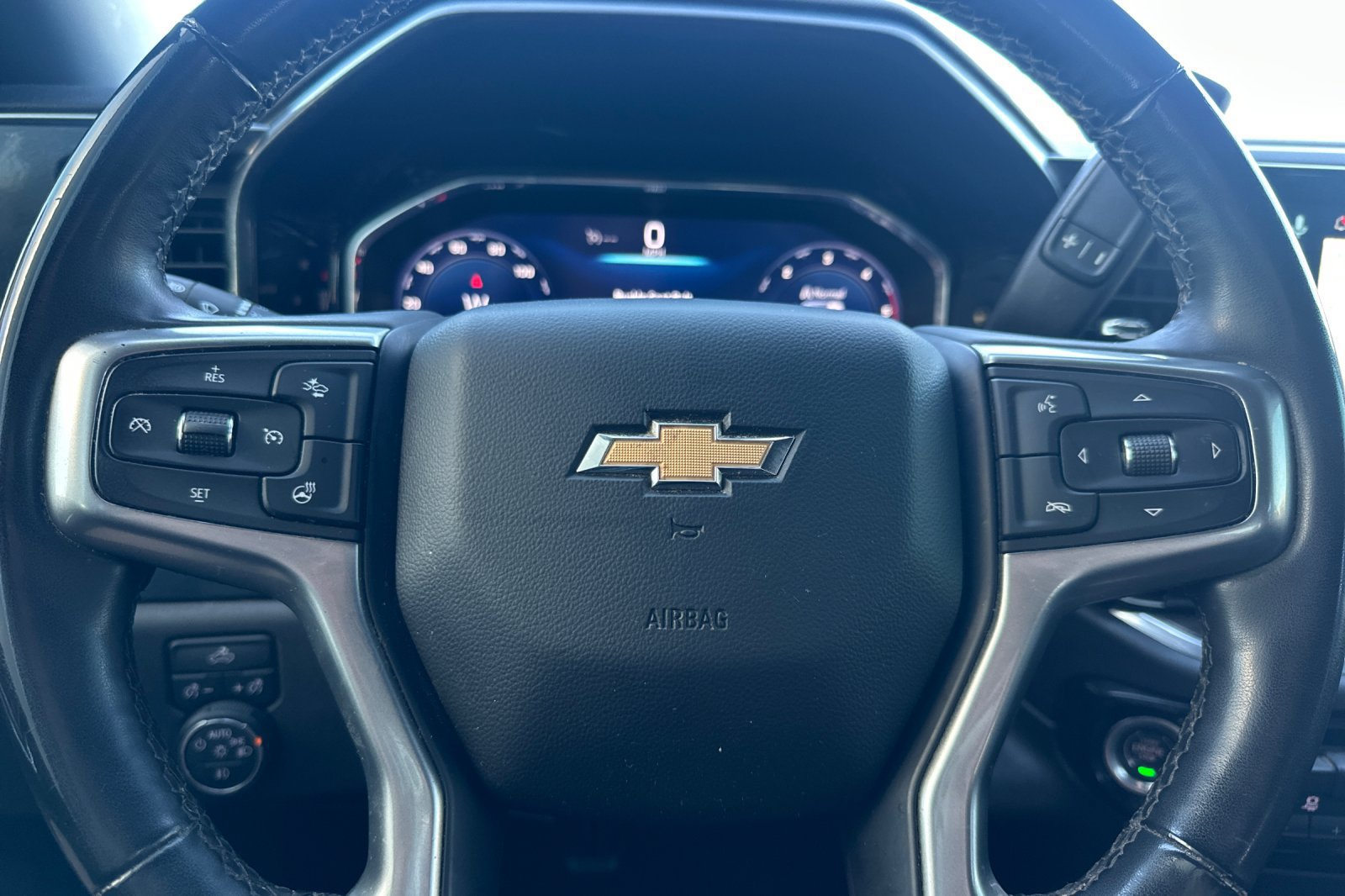 Used 2025 Chevrolet Silverado 2500 LT w/ Convenience Package AWD/4WD image 33