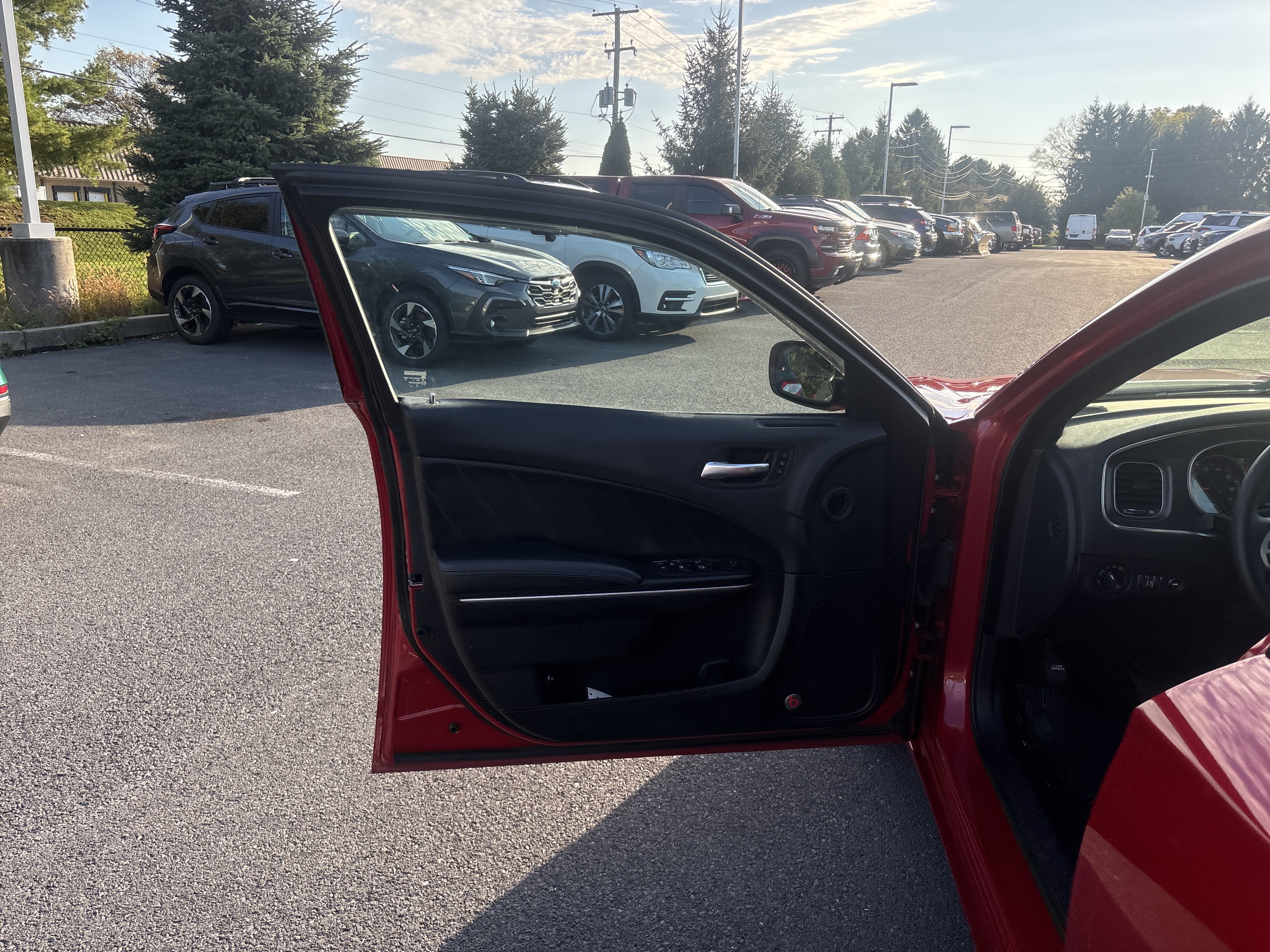 Used 2016 Dodge Charger SXT w/ AWD Premium Group image 27