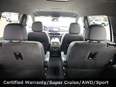 Certified 2025 Buick Enclave Sport Touring w/ Super Cruise Package image 34