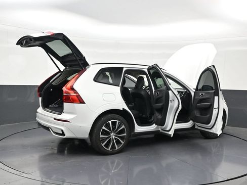 Used 2024 Volvo XC60 B5 Plus w/ Climate Package AWD/4WD image 30