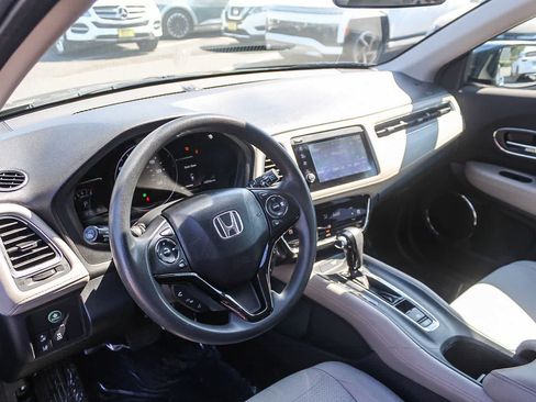 Used 2019 Honda HR-V EX image 22