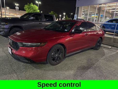 Used 2025 Honda Accord SE image 6