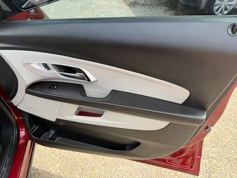 Used 2016 Chevrolet Equinox LT w/ Convenience Package image 9