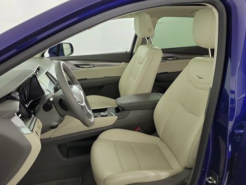 Used 2024 Cadillac XT5 Premium Luxury FWD image 17