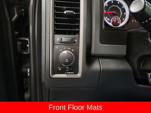 Used 2018 RAM 1500 Express w/ Express Value Package AWD/4WD image 21