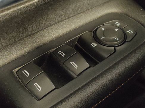 Used 2018 GMC Terrain SLE FWD image 27