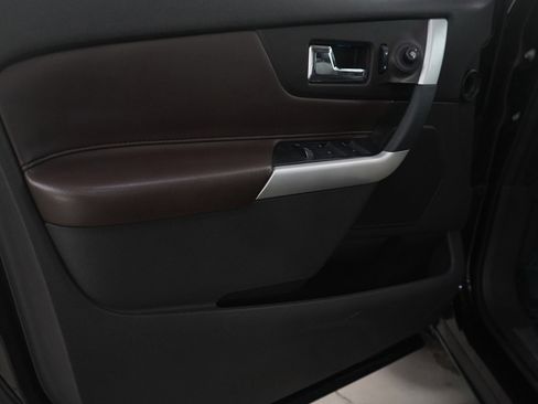 Used 2013 Ford Edge Limited image 22