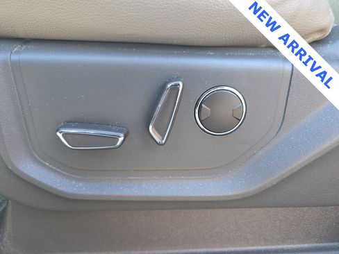 Used 2018 Ford Expedition Limited w/ Equipment Group 302A image 9