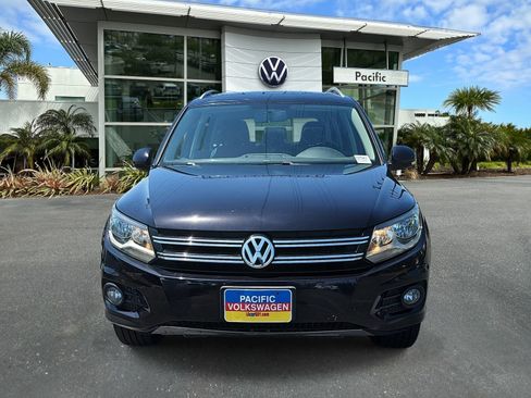 Used 2014 Volkswagen Tiguan SEL FWD image 2