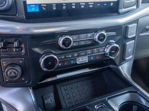 Used 2025 Ford F150 Lariat w/ Equipment Group 501A Mid image 16