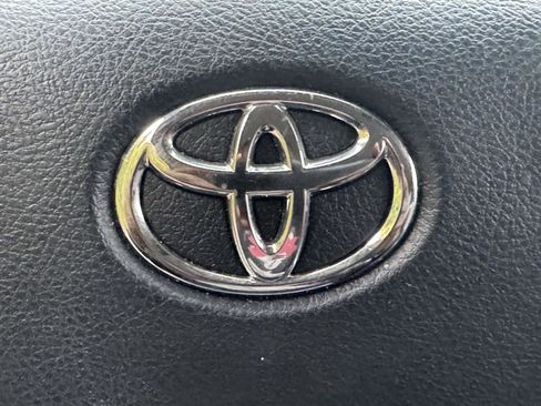 Used 2024 Toyota 4Runner SR5 image 34