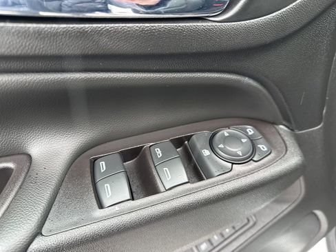 Used 2021 Chevrolet Equinox Premier w/ Redline Edition image 20