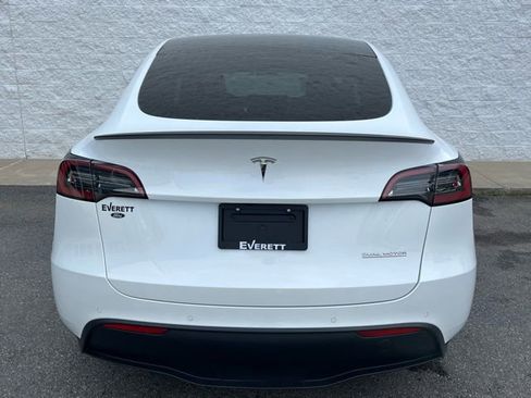 Used 2022 Tesla Model Y Performance image 7