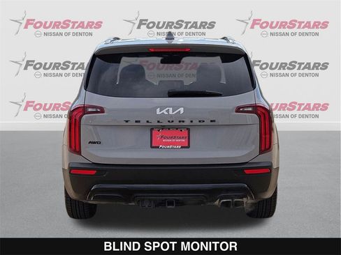 Used 2022 Kia Telluride EX w/ EX Premium Package image 5