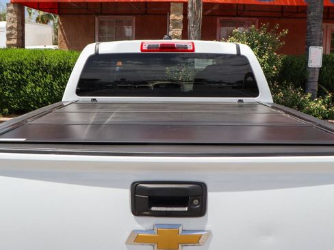 Used 2015 Chevrolet Colorado LT w/ Luxury Package RWD image 8