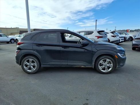 Used 2022 Hyundai Kona SEL image 19