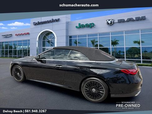 Used 2025 Mercedes-Benz CLE 300 4MATIC Cabriolet image 5