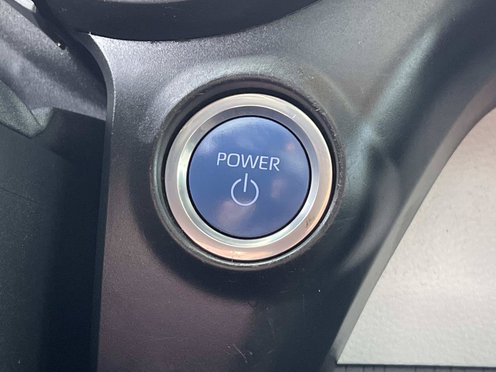 Used 2023 Toyota Sienna XSE FWD image 23