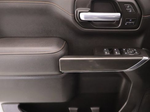 Used 2021 GMC Sierra 1500 AT4 w/ AT4 Value Package image 16