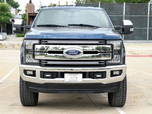 Used 2017 Ford F250 Lariat AWD/4WD image 5