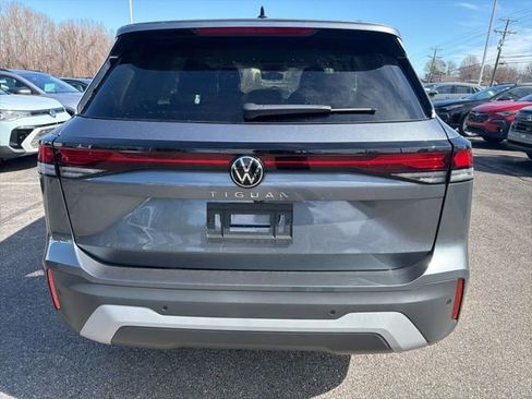 New 2026 Volkswagen Tiguan S image 2