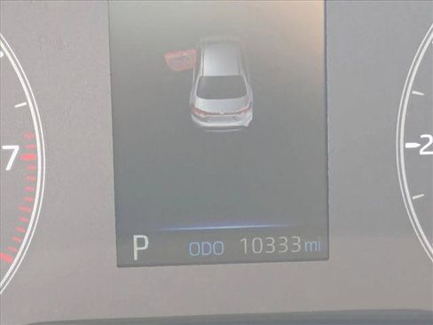 Used 2025 Toyota Corolla LE FWD image 11