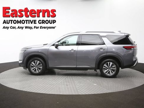Used 2022 Nissan Pathfinder SL AWD/4WD image 61