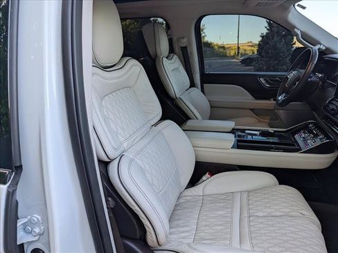 Certified 2024 Lincoln Navigator Black Label AWD/4WD image 14
