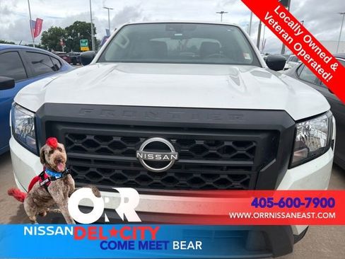Used 2023 Nissan Frontier S w/ Technology Package RWD image 2