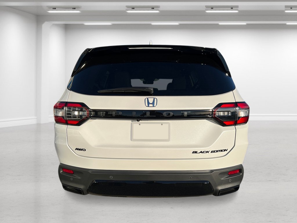 New 2026 Honda Pilot Black Edition image 4