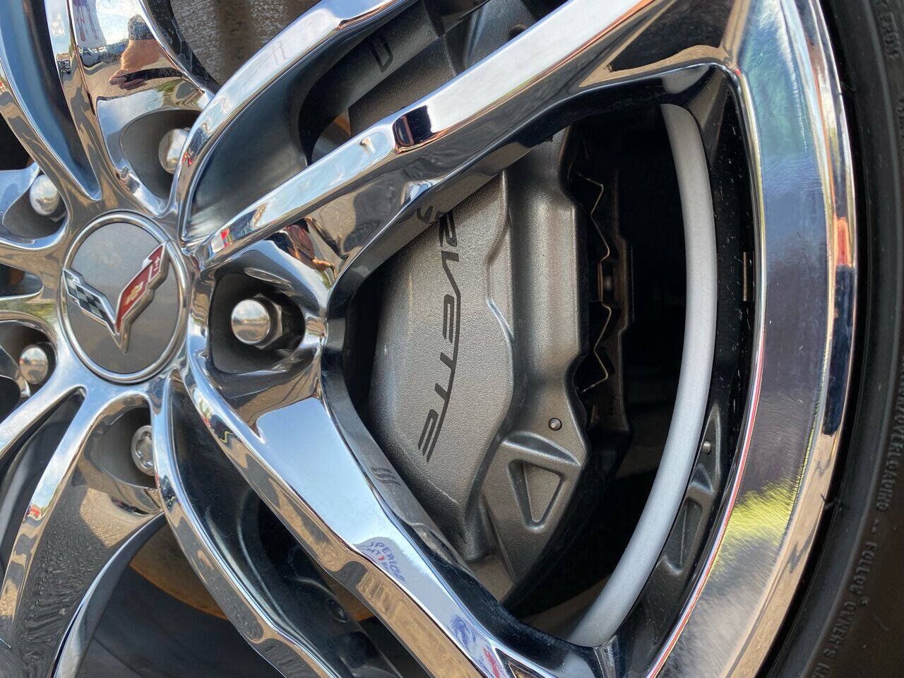 Used 2016 Chevrolet Corvette Stingray Coupe RWD image 25