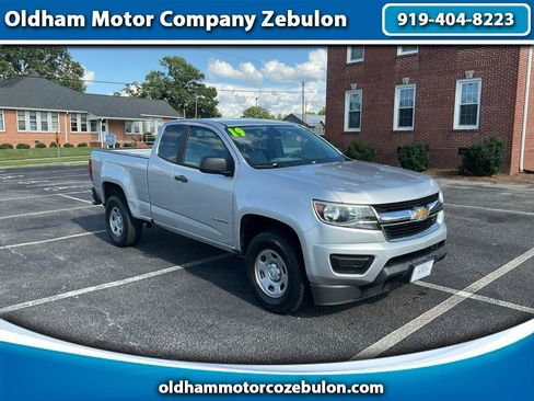 Used 2019 Chevrolet Colorado W/T RWD image 1