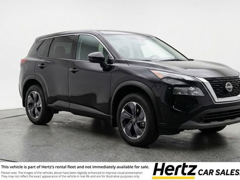 Used 2025 Nissan Rogue SV image 1