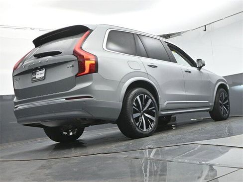 Certified 2025 Volvo XC90 B6 Core w/ Protection Package image 38