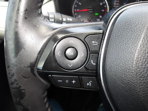 Used 2019 Toyota RAV4 XLE Premium w/ Cold Weather Package AWD/4WD image 16