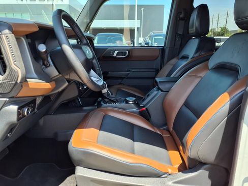 Used 2024 Ford Bronco Outer Banks AWD/4WD image 10