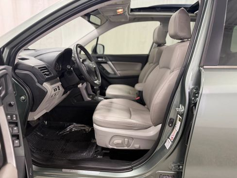 Used 2015 Subaru Forester 2.5i Limited AWD/4WD image 13