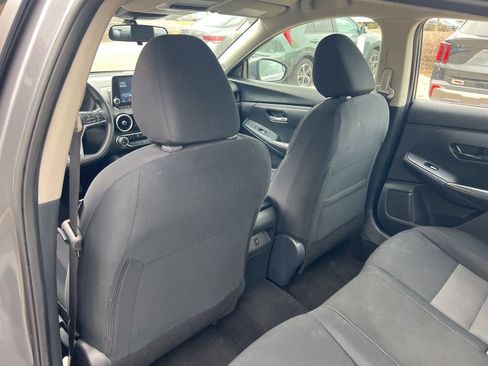 Certified 2024 Nissan Sentra SV image 9