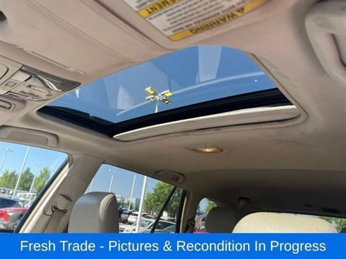 Used 2011 Subaru Outback 2.5i Limited w/ PWR Moonroof Pkg AWD/4WD image 16