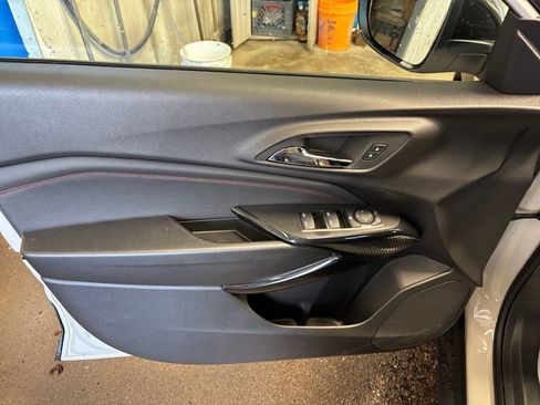 New 2026 Chevrolet Trax RS w/ Sunroof Package FWD image 16
