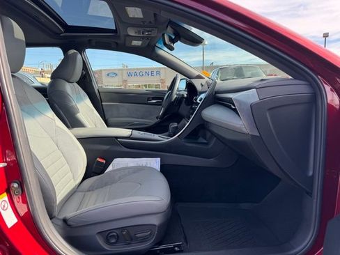 Used 2019 Toyota Avalon Touring w/ Advanced Safety Package image 37