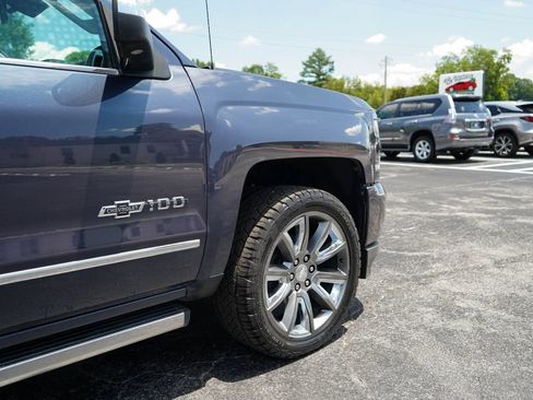 Used 2018 Chevrolet Silverado 1500 LTZ Z71 w/ Centennial Edition AWD/4WD image 19