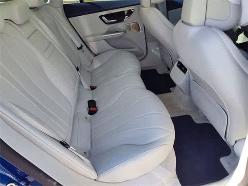 Used 2023 Mercedes-Benz EQE 350+ EQE 350+ w/ Exclusive Trim Package image 20